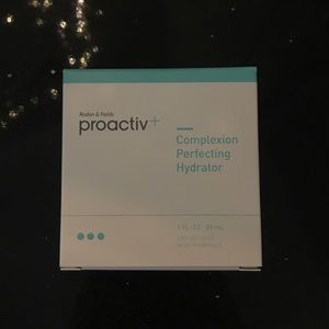 Proactive Complexion Perfecting Hydrator✨